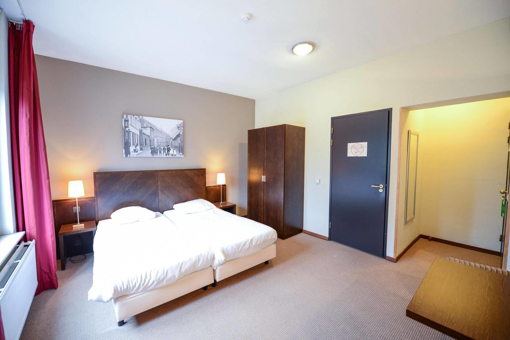 Hotel Munten Weert Εξωτερικό φωτογραφία